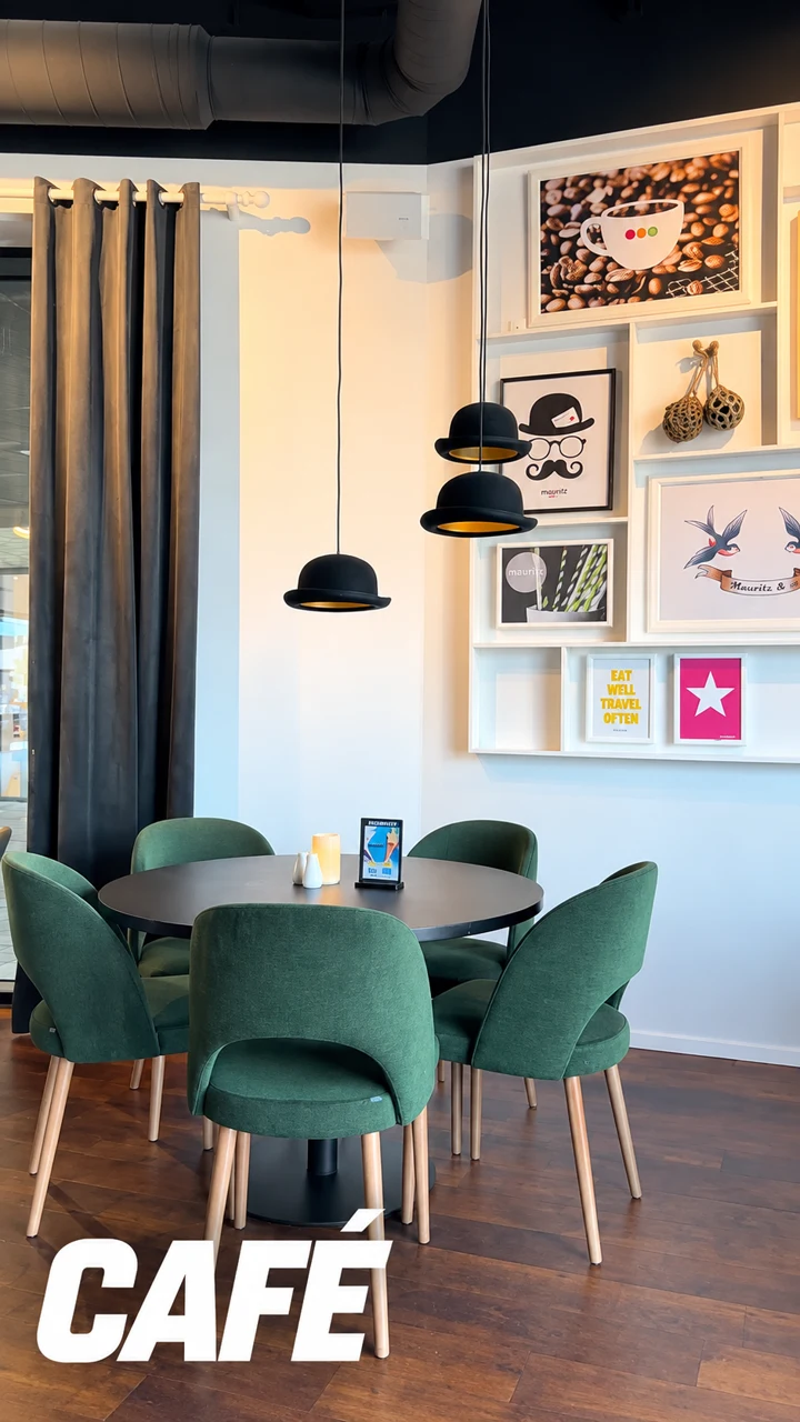 CAFÉ UGC